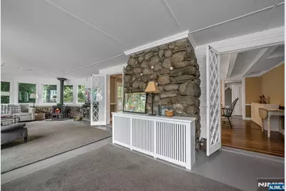 41 E Crescent Avenue, Mahwah, NJ 07430 - Photo 8