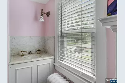 41 E Crescent Avenue, Mahwah, NJ 07430 - Photo 22