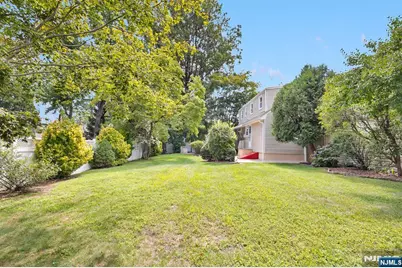 349 N Ridgewood Boulevard, Washington Township, NJ 07676 - Photo 42
