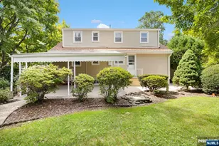 349 N Ridgewood Blvd, Washington Township, NJ 07676 - Photo 44