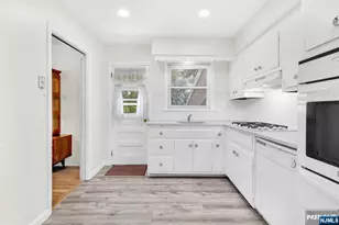 349 N Ridgewood Blvd, Washington Township, NJ 07676 - Photo 16
