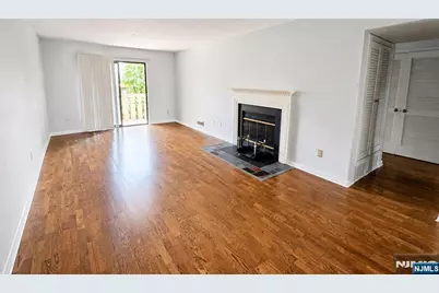 201 Mark Twain Way, Mahwah, NJ 07430 - Photo 2