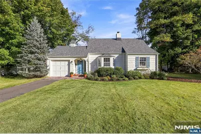 428 Oxford Court, Ridgewood, NJ 07450 - Photo 1