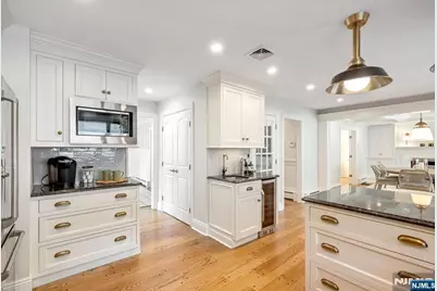 200 Katherine Road, Ridgewood, NJ 07450 - Photo 14