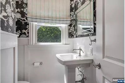 200 Katherine Road, Ridgewood, NJ 07450 - Photo 20