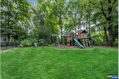 200 Katherine Road, Ridgewood, NJ 07450 - Photo 38