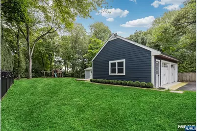 200 Katherine Road, Ridgewood, NJ 07450 - Photo 36