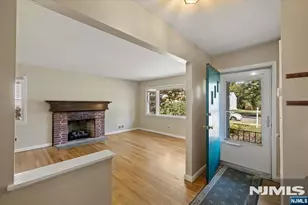 546 Lynn St, Ridgewood, NJ 07450 - Photo 4