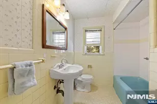 546 Lynn St, Ridgewood, NJ 07450 - Photo 18
