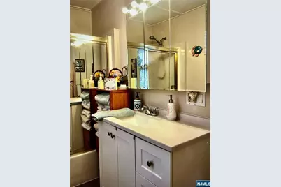 20 Jane Street, East Rutherford, NJ 07073 - Photo 10