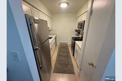 250 Grant Avenue C38 #C38, Lyndhurst Township, NJ 07071 - Photo 4