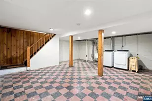 100 Overlook Ave, Leonia, NJ 07605 - Photo 32
