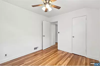100 Overlook Avenue, Leonia, NJ 07605 - Photo 28