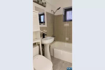 3041 Edwin Avenue 2F #2F, Fort Lee, NJ 07024 - Photo 12