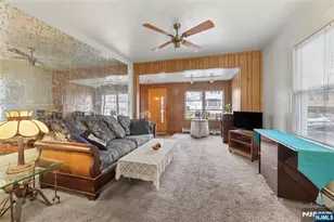 16 Lee St, Elmwood Park, NJ 07407 - Photo 18