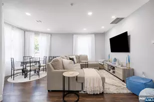 255 E 54th St, Elmwood Park, NJ 07407 - Photo 4