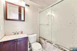 530 Gregory Ave Cp5, Weehawken, NJ 07086 - Photo 30