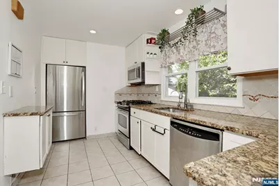 110 Hamilton Avenue, Dumont, NJ 07628 - Photo 20