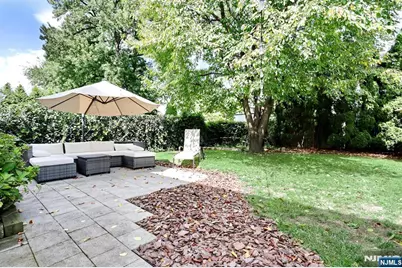 110 Hamilton Avenue, Dumont, NJ 07628 - Photo 36