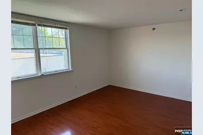35 Prospect Street 9 #9, Palisades Park, NJ 07650 - Photo 6
