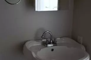 2427B 3rd St, Fort Lee, NJ 07024 - Photo 10
