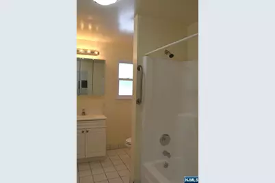 110 Midland Avenue 16A #16A, Midland Park, NJ 07432 - Photo 10