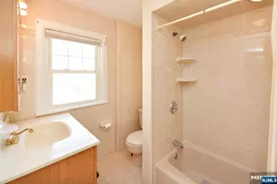 76 Poplar St, Ridgefield Park, NJ 07660 - Photo 24
