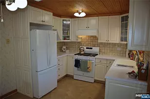138 11th St, Wood Ridge, NJ 07075 - Photo 8