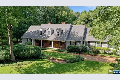 29 Hickory Hill, Montvale, NJ 07645 - Photo 2