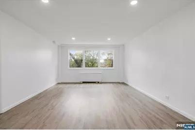 39 E 39th Street 2J #2J, Paterson, NJ 07514 - Photo 2