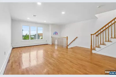 326B 9th Street B #B, Palisades Park, NJ 07650 - Photo 6