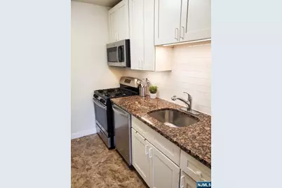 7000 Jfk Blvd E 10C #10C, West New York, NJ 07093 - Photo 4