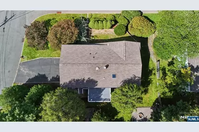 2 Columbine Court, Montvale, NJ 07645 - Photo 28