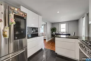464 Simons Ave, Hackensack, NJ 07601 - Photo 12