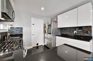 464 Simons Ave, Hackensack, NJ 07601 - Photo 10