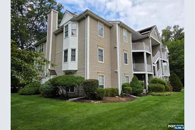 620 Plum Terrace, Mahwah, NJ 07430 - Photo 2