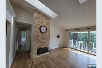 620 Plum Terrace, Mahwah, NJ 07430 - Photo 4