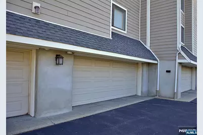 910 River Renaissance C10 #C10, East Rutherford, NJ 07073 - Photo 32
