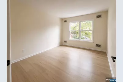 756 Charles, Fort Lee, NJ 07024 - Photo 20