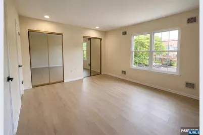 756 Charles, Fort Lee, NJ 07024 - Photo 14