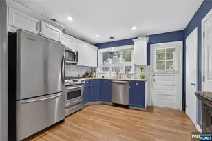 870 Crescent Dr, Rahway, NJ 07065 - Photo 12