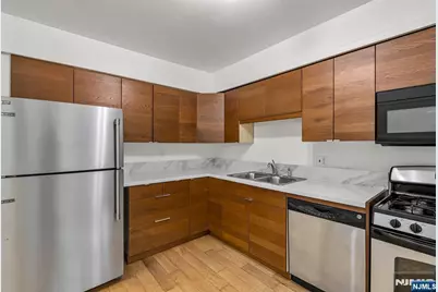 13 Briarwood Court E #E, Ramsey, NJ 07446 - Photo 2