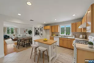 235 10th St, Palisades Park, NJ 07650 - Photo 30