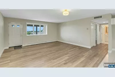 235 10th Street, Palisades Park, NJ 07650 - Photo 36