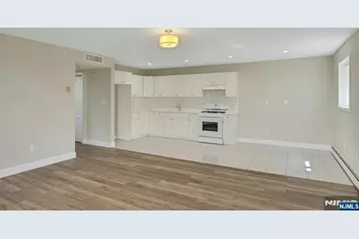 235 10th Street, Palisades Park, NJ 07650 - Photo 34