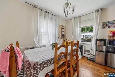 15-27 Parmelee Avenue, Fair Lawn, NJ 07410 - Photo 8