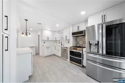 1016 Grace Terrace, Teaneck Township, NJ 07666 - Photo 10