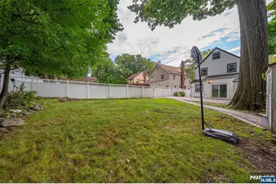 1016 Grace Terrace, Teaneck Township, NJ 07666 - Photo 22