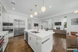 28 Leroy St, Tenafly, NJ 07670 - Photo 10