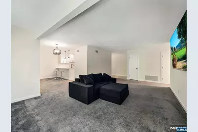 241 Indian Hollow Court, Mahwah, NJ 07430 - Photo 10